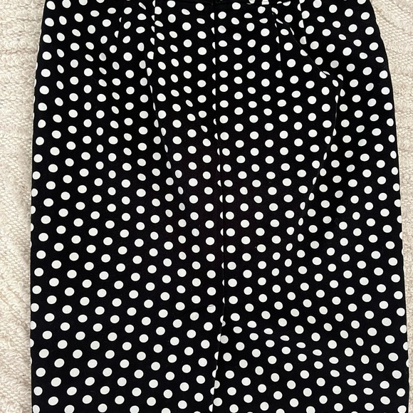 Preloved Ann Taylor LOFT polka dot pencil skirt size 2 - Picture 2 of 6